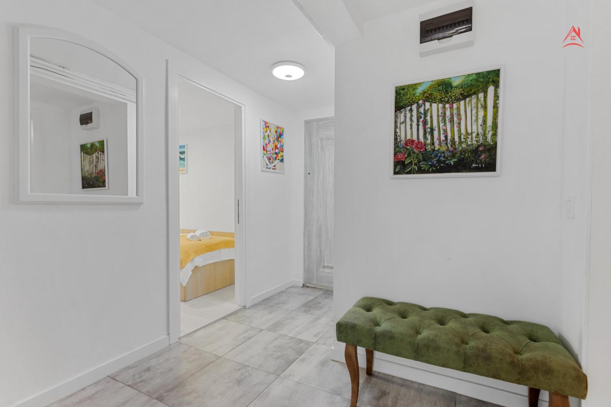 Central Town Cosy Apartment Bucharest Luaran gambar